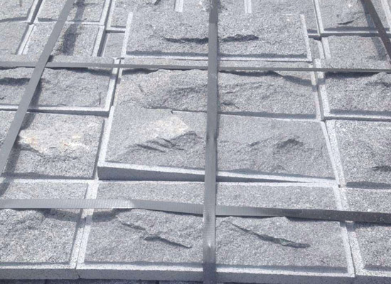 雄安新區(qū)石材生產(chǎn)工廠中具備荒料倉儲與加工車間的單位(圖5)