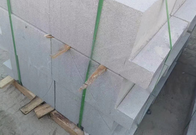 中國(guó)黑花崗巖石材產(chǎn)地價(jià)格多少錢(qián)