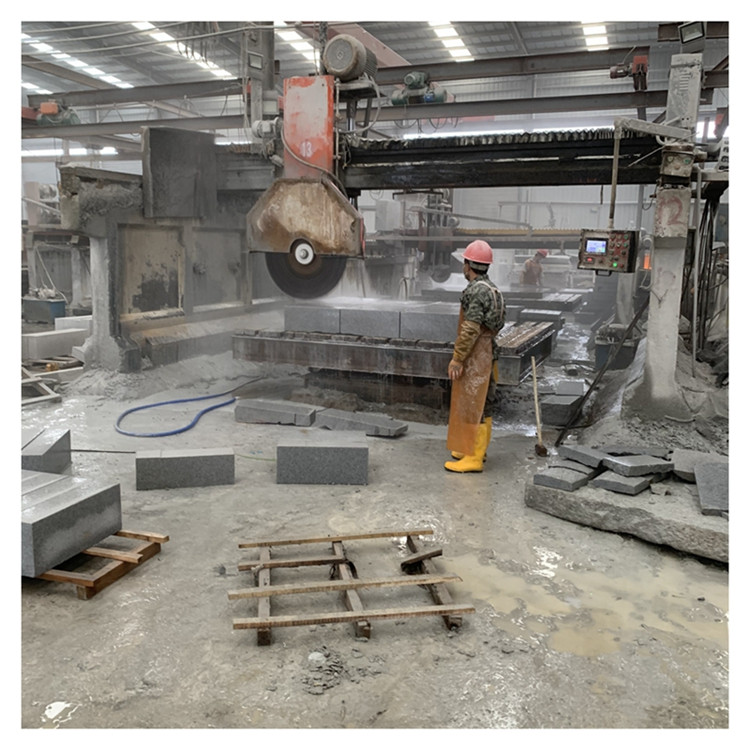 芝麻灰花崗巖哪里的