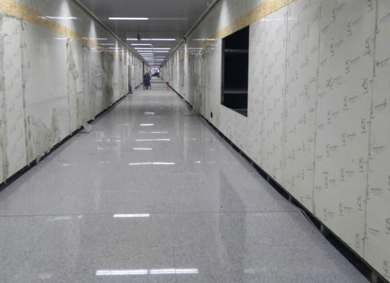 帶泳池別墅花園設(shè)計(jì)中石材邊緣收口與溢水處理(圖6)