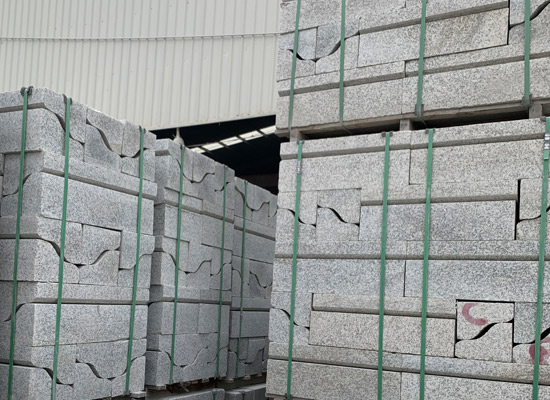 安裝背景墻時(shí)，為何要特別關(guān)注后期維護(hù)？