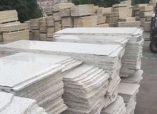 芝麻白石材光毛板