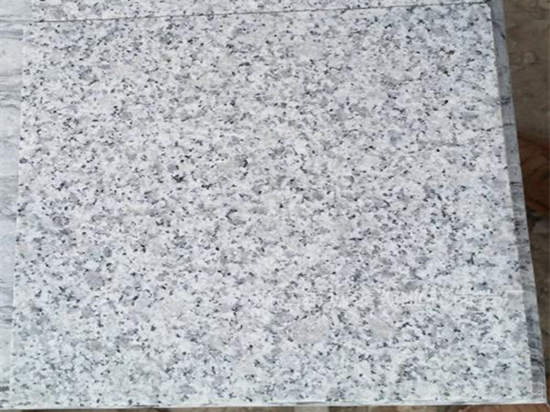 山東白麻花崗巖產(chǎn)地(圖2)