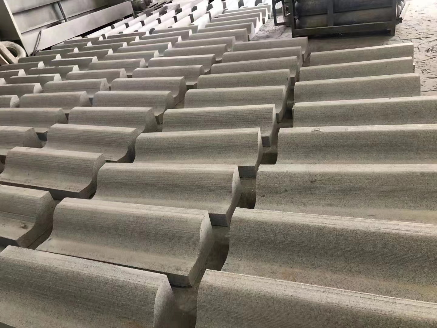 石材芝麻灰花崗巖產(chǎn)地廠家批發(fā)(圖3)